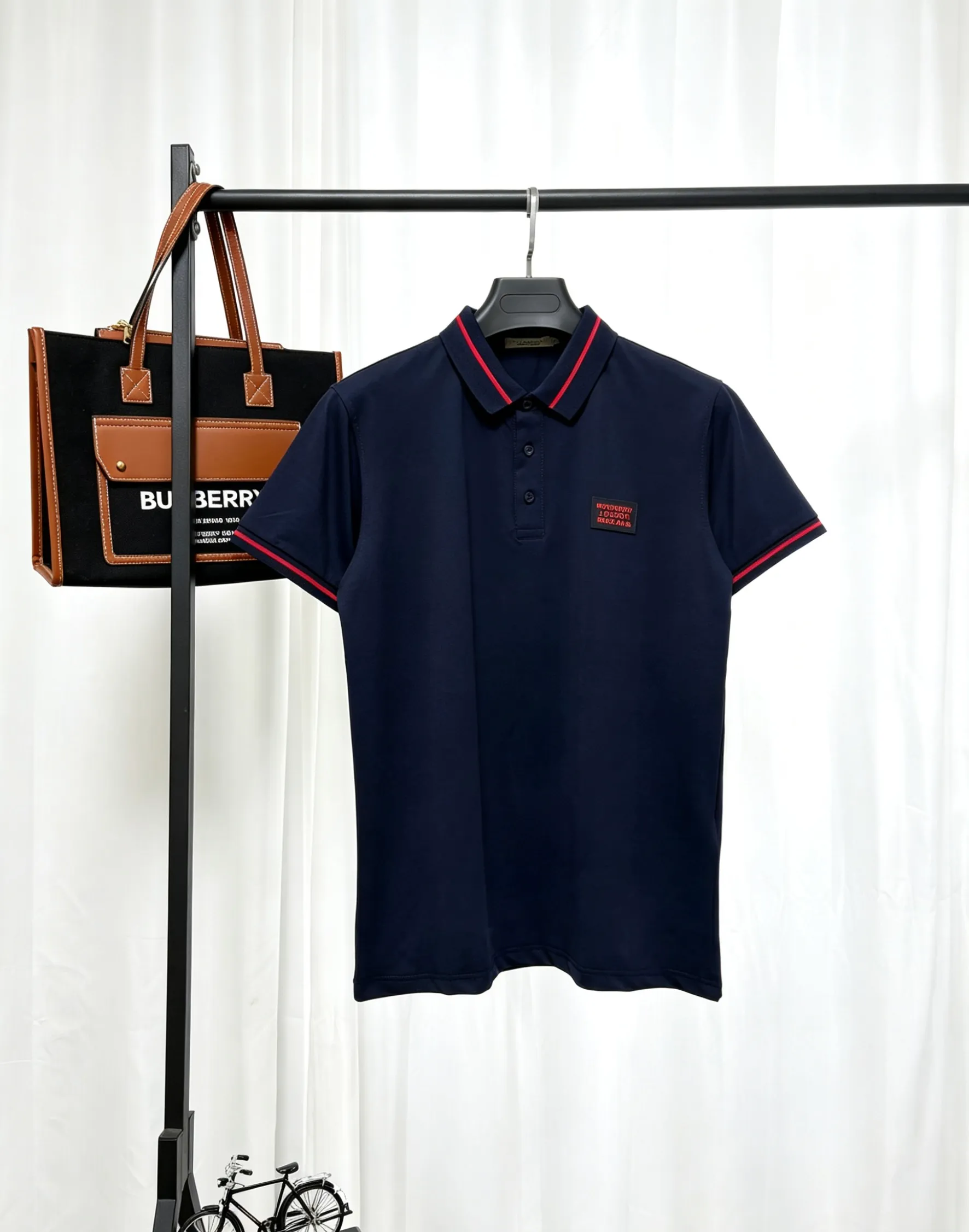 p105💰 BURBERRY ， Polo Classic 、 ， Navy Blue Classic ； Red ， ， ， ， 、 ， ， ， Navy Blue 。 Navy Blue ， ； ， ； Beige ， 。 Size M-3XL